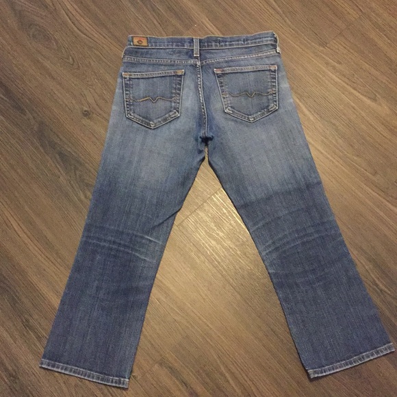 Red Engine cropped jeans! - Picture 3 of 3